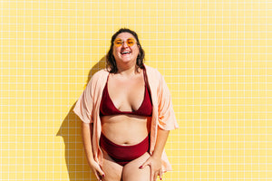 Beach Bum Basics: The Beach Fashion Trends 2024 Your Beach Bag Needs